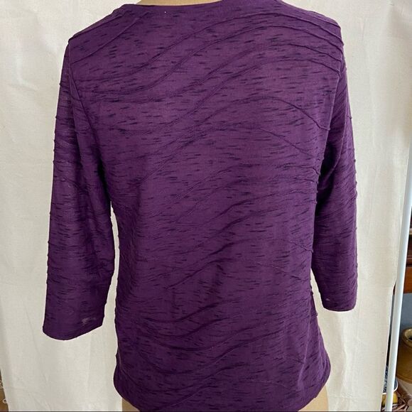 Vera Wang woman’s medium plum top - Picture 4 of 8